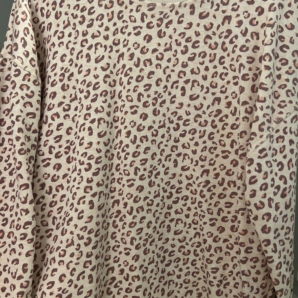 NWOT Hippie Rose Lounge leopard sweatshirt